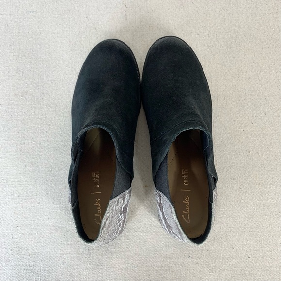 Clarks~Women’s ‘Demi‎ Beat’ Black Suede/Faux Snakeskin Slip-On Ankle Boot~Sz 7.5 - Picture 8 of 14